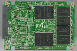 画像ギャラリー No.007のサムネイル画像 / Intel製SSD「SSD 520」レビュー。ランダムアクセス性能がSSD 510比で大きく向上