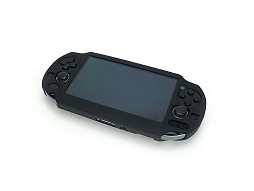 画像ギャラリー No.005のサムネイル画像 / リンクスプロダクツ，PS Vita本体の新色に合わせたシリコンカバー2種を発売