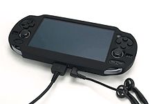 画像ギャラリー No.018のサムネイル画像 / リンクスプロダクツ，PS Vita本体の新色に合わせたシリコンカバー2種を発売