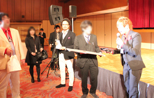 画像ギャラリー No.010のサムネイル画像 / 「RED STONE」運営10周年を祝い,300人のファンと乾杯! 2015年のロードマップも公開された「10th Birthday Party」をレポート