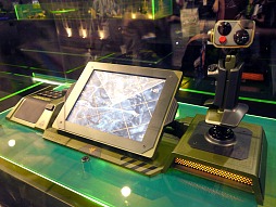 #006Υͥ/E3 2012Razer֡˿ޥRazer TaipanפȡMechWarrior Onlineѥȥ餬Ÿ