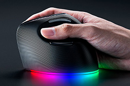 画像ギャラリー No.006のサムネイル画像 / 手首の疲れに悩むゲーマーに朗報? 縦型ワイヤレスマウス「Razer Pro Click V2 Vertical」が発表に