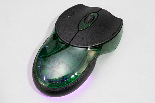 画像ギャラリー No.009のサムネイル画像 / 約23万円でも完売したマウス!? Razer初のゲーマー向けマウスを復刻した「Razer Boomslang」20周年モデルを写真で見る