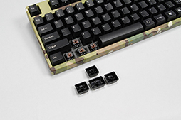 ���������꡼ No.010�Υ���ͥ������ / FILCO�Ρ�Majestouch 2 Camouflage�פ��顤�㼴���ƥ󥭡��쥹�����ܸ����󥭡��ܡ��ɤ������Υ��꡼���ϥᥫ�˥���η����Ǥ�