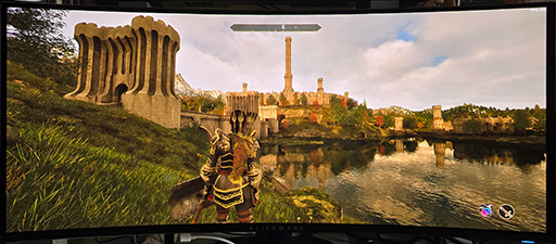 画像ギャラリー No.024のサムネイル画像 / ウルトラワイドの臨場感に量子ドット有機ELの映像美&240Hz表示の「Alienware 34」は,一度使うと手放せないディスプレイだ