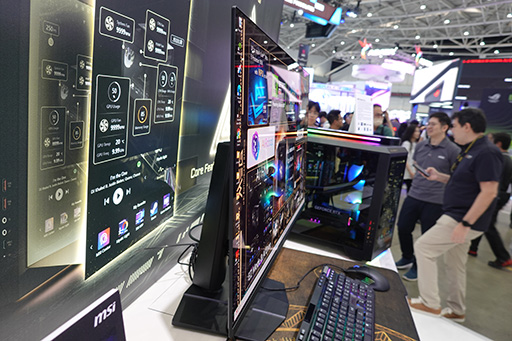 画像ギャラリー No.005のサムネイル画像 / 32型4K/240Hz表示のハイエンド機から比較的安価な製品まで,量子ドット有機ELディスプレイを積極展開するMSI