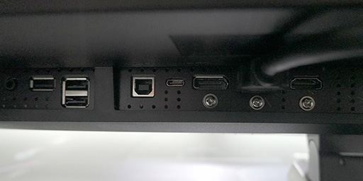 画像ギャラリー No.012のサムネイル画像 / 32型4K/240Hz表示のハイエンド機から比較的安価な製品まで,量子ドット有機ELディスプレイを積極展開するMSI