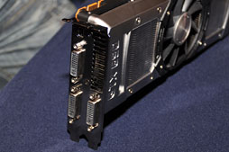 画像ギャラリー No.022のサムネイル画像 / 【速報】NVIDIA，「GeForce GTX 690」発表。2基のGPUを1枚のカードに搭載したウルトラハイエンドモデル