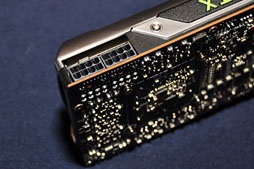 画像ギャラリー No.023のサムネイル画像 / 【速報】NVIDIA，「GeForce GTX 690」発表。2基のGPUを1枚のカードに搭載したウルトラハイエンドモデル