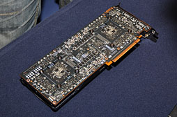 画像ギャラリー No.024のサムネイル画像 / 【速報】NVIDIA，「GeForce GTX 690」発表。2基のGPUを1枚のカードに搭載したウルトラハイエンドモデル