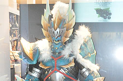 画像ギャラリー No.003のサムネイル画像 / e-CAPCOM限定商品やモンハン部会員限定グッズを多数入荷。カプコン初のオフィシャルショップ「イーカプコンお台場出張所」に行ってきた