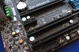 GIGA-BYTEZ77ܤΥޡޥܡɤATXǥPCIe 3.0 x162x84³б