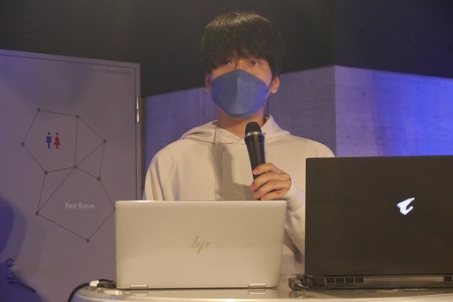 ���������꡼ No.006�Υ���ͥ������ / VR���֤ǥɥ饴�󡦥��ԥ�åȤ򾤴����֥ޥ��å����������㥶��� �С�����롦������Ÿ�ץ�ǥ��������θ����ݡ���