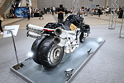 ���������꡼ No.008�Υ���ͥ������ / �֥ޥ��å������ݥåȥ饤�� :FINAL FANTASY�ץ�ݡ��ȡ��Х����������ɤ�ϡ��ǥ���ǥ��ȥʤ�Ÿ������Ƥ��������ͻҤ��Ϥ�