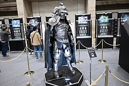 ���������꡼ No.010�Υ���ͥ������ / �֥ޥ��å������ݥåȥ饤�� :FINAL FANTASY�ץ�ݡ��ȡ��Х����������ɤ�ϡ��ǥ���ǥ��ȥʤ�Ÿ������Ƥ��������ͻҤ��Ϥ�