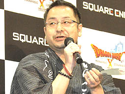 画像ギャラリー No.001のサムネイル画像 / オンラインゲームに対する社会の理解がどう変わるのか楽しみ――「ドラゴンクエストX」発売記念イベント会場で,堀井雄二氏と齊藤陽介氏にインタビュー