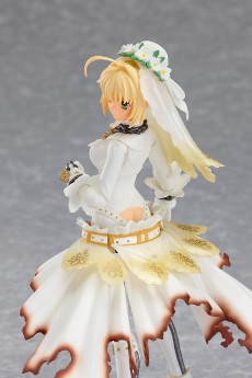 画像ギャラリー No.002のサムネイル画像 / 「フェイト/エクストラ CCC」，限定版に同梱される「figma セイバー・ブライド」の彩色見本を公開。純白のコスチュームに身を包んだセイバーの姿は必見