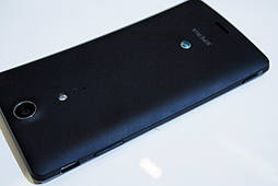 画像ギャラリー No.033のサムネイル画像 / NTTドコモ，「Xperia GX＆SX」や「GALAXY S III」，「ジョジョの奇妙な冒険」コラボモデルなど夏モデルスマートフォン16機種を発表