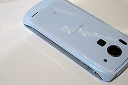 画像ギャラリー No.051のサムネイル画像 / NTTドコモ，「Xperia GX＆SX」や「GALAXY S III」，「ジョジョの奇妙な冒険」コラボモデルなど夏モデルスマートフォン16機種を発表