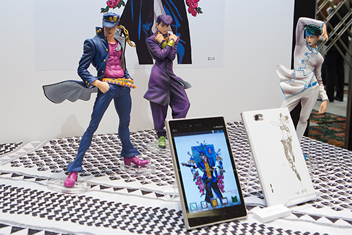 画像ギャラリー No.056のサムネイル画像 / NTTドコモ，「Xperia GX＆SX」や「GALAXY S III」，「ジョジョの奇妙な冒険」コラボモデルなど夏モデルスマートフォン16機種を発表