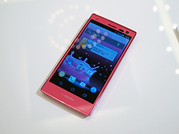 画像ギャラリー No.072のサムネイル画像 / NTTドコモ，「Xperia GX＆SX」や「GALAXY S III」，「ジョジョの奇妙な冒険」コラボモデルなど夏モデルスマートフォン16機種を発表