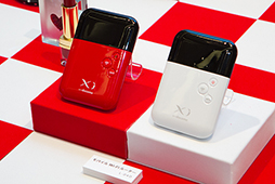 画像ギャラリー No.080のサムネイル画像 / NTTドコモ，「Xperia GX＆SX」や「GALAXY S III」，「ジョジョの奇妙な冒険」コラボモデルなど夏モデルスマートフォン16機種を発表