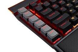 Corsairѻե륭ܡɡK95 RGB PLATINUM XT SPEEDפȯ䡣 1ǸѤ뿷Cherry MX