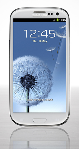 画像ギャラリー No.003のサムネイル画像 / Samsung，クアッドCPUコア＆Android 4.0採用スマートフォン「GALAXY S III」を発表。4.8インチ720×1280ドット解像度の有機ELパネルを搭載