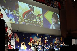 画像ギャラリー No.032のサムネイル画像 / 総勢11名のキャストによる「BLAZBLUE」史上最大のお祭り騒ぎ「ぶるらじH(はいぱー) in パシフィコ横浜 あーくふぇすだよ!公開録音すぺしゃる!!」の模様をレポート