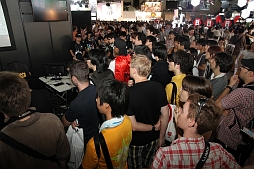 TGS 2013ϤޤޤʳưŪ˹ԤredjuiceΡ饤֥ڥȤԤ줿Tokyo Otaku Mode֡ͤϤ