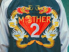 「MOTHER2」，スタッフや関係者に配られたスカジャンが復刻。2021年2月の発売に先駆け“MOTHERのおみせ。”でお披露目も