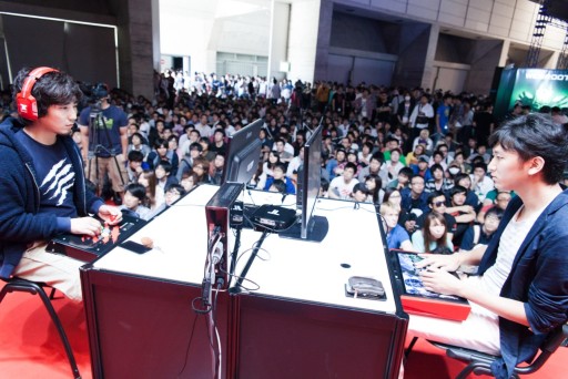 ·ΥȡʥȤΤϡʤȥ롦եơTGS 2014Mad Catz֡ǳŤ줿֥IVեȥݡ