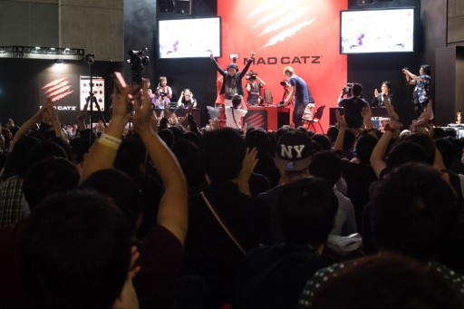 ·ΥȡʥȤΤϡʤȥ롦եơTGS 2014Mad Catz֡ǳŤ줿֥IVեȥݡ