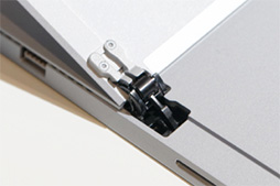������#011�Υ���ͥ���/��Surface Pro 3�ץƥ��ȥ�ݡ��ȡ������ڥ�����3��2�αվ��ѥͥ����ܤ�����3����Surface��Windows���֥�åȤȤ����������줿��Τ�