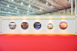 ���������꡼ No.004�Υ���ͥ������ / �ܴݤǤ�10ǯ�ε��פ򿶤��֤롣���������ONLINE�ץ����ӥ�����10��ǯ��ǰ�Ի���������� ���ܴ��� 2025��Ÿ������ݡ���