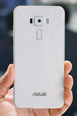 ASUSοޥۡZenFone 3פȡZenFone 3 Deluxeפβ̥ǥƥȡǿΥߥɥ륯饹üϥ褯ư