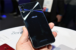 ASUSޡȥեZenFone 5ץ꡼3ȯɽϥɤΡZenFone 5ZפSnapdragon 845ܤ479桼