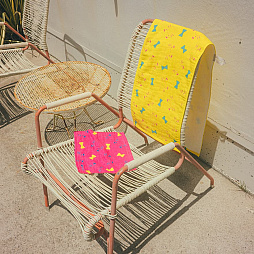 画像ギャラリー No.015のサムネイル画像 / 「MOTHER2」サマーズのビーチサンダル&バッグやアイストレーなど,夏のグッズが7月17日に発売