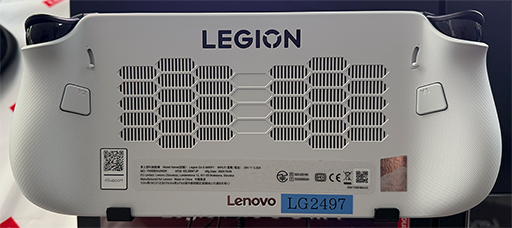 画像ギャラリー No.013のサムネイル画像 / 8.8型有機ELディスプレイ搭載の携帯型ゲームPC「Legion Go Gen 2」が12月12日に国内発売