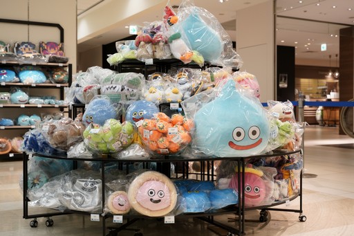 画像ギャラリー No.023のサムネイル画像 / 「ファイナルファンタジーIX」25周年を記念した「SQUARE ENIX POP UP STORE」が大丸東京店で開催中。初日の会場をレポート