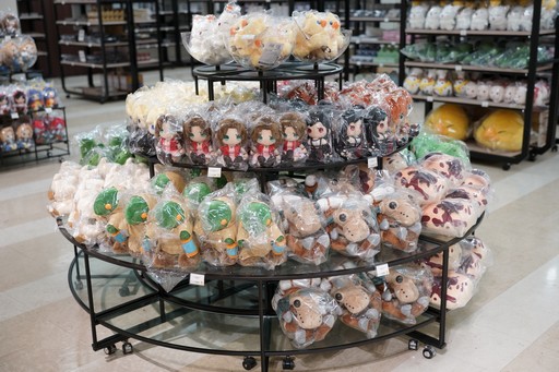 画像ギャラリー No.027のサムネイル画像 / 「ファイナルファンタジーIX」25周年を記念した「SQUARE ENIX POP UP STORE」が大丸東京店で開催中。初日の会場をレポート