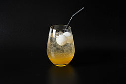 ���������꡼ No.039�Υ���ͥ������ / ��DEATH STRANDING 5th Anniversary Exhibition & Popup�ס�2��7���˥������Ȥ��������ν�Ÿ���Ƥ����餫��