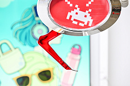 画像ギャラリー No.019のサムネイル画像 / リアルを走り,デジタルに手を振る「オンクレの中の人たち」。タイトーオンラインクレーンの基地に潜入し,中の人のお仕事に密着!