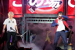 ���������꡼ No.012�Υ���ͥ������ / 4�ǥ��ӥ���󤬥Х��Х�������¼�������������2��14���ˤ˹Ԥ�줿�֥ҥץ��ơ����������ͤ��ݡ���