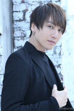 ���������꡼ No.004�Υ���ͥ������ / �Υ��󥿥ӥ塼�ϡ֢�AtoZ�פΥ��С���4��ǯ��ǰ��˥塼��Ͱ�!?���ۿ����ȡ�CAFE CINNAMON �˥������å������24�������