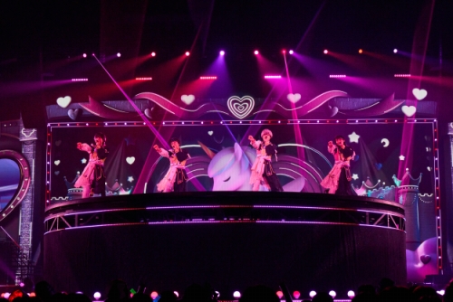 画像ギャラリー No.020のサムネイル画像 / フルキャスト出演！　色彩が弾けるような花々が咲き誇る最高に輝く3日間。「スタフォニ」4th 全公演レポート