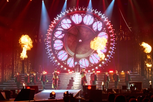 画像ギャラリー No.022のサムネイル画像 / フルキャスト出演！　色彩が弾けるような花々が咲き誇る最高に輝く3日間。「スタフォニ」4th 全公演レポート