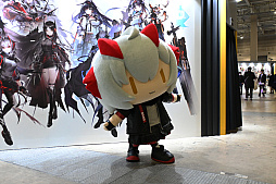 ���������꡼ No.018�Υ���ͥ������ / �֥������ʥ��ġ�6��ǯ��ǰ���٥�ȥ�ݡ�����ε���Х롼��ϥܥ�Ũ�Υ��������ƥ�����Ϥ�Ƹ�����������ޤ�Ÿ��