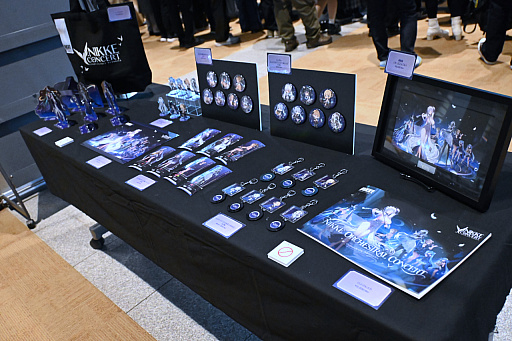 画像ギャラリー No.005のサムネイル画像 / 「勝利の女神：NIKKE」第2回オーケストラコンサートでは，人気曲のほか，「Old Tales」などのイベント楽曲を披露。物販には長蛇の列も