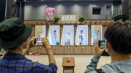 画像ギャラリー No.003のサムネイル画像 / 「勝利の女神：NIKKE」，夏の特別オフラインイベント「ドキドキ止まらない夏の旅 in 秋葉原」の開催レポートを公開